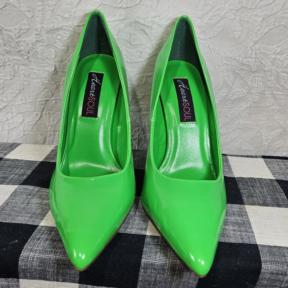 Heart Soul Neon Green Gizelle Style Pumps - Picture 11 of 11